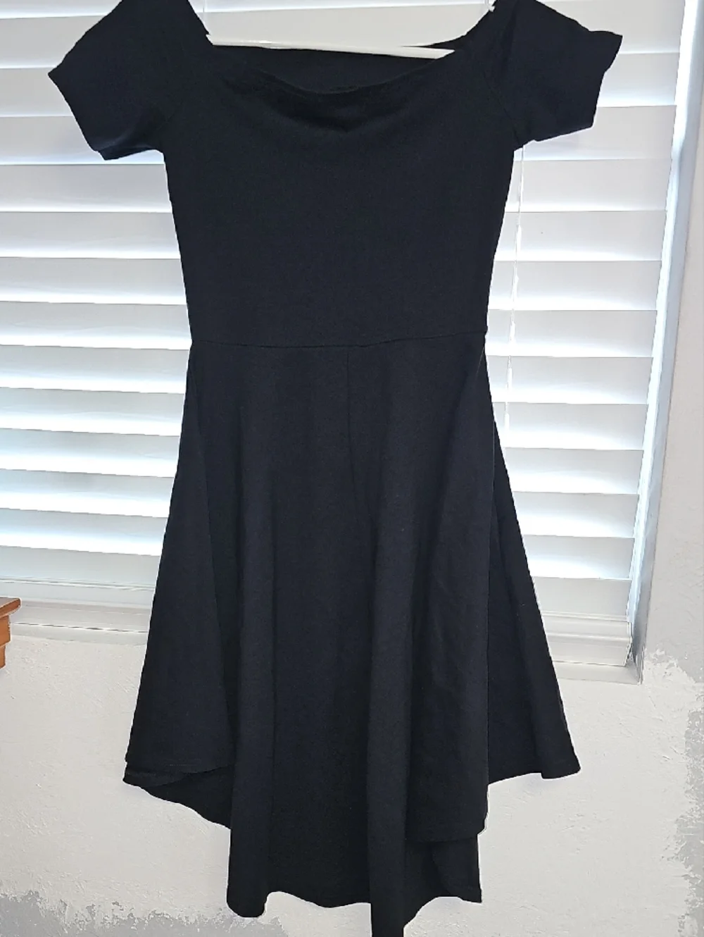 Chic One-Shoulder High-Low Dress in Black (#75) - Picture 4 of 4
